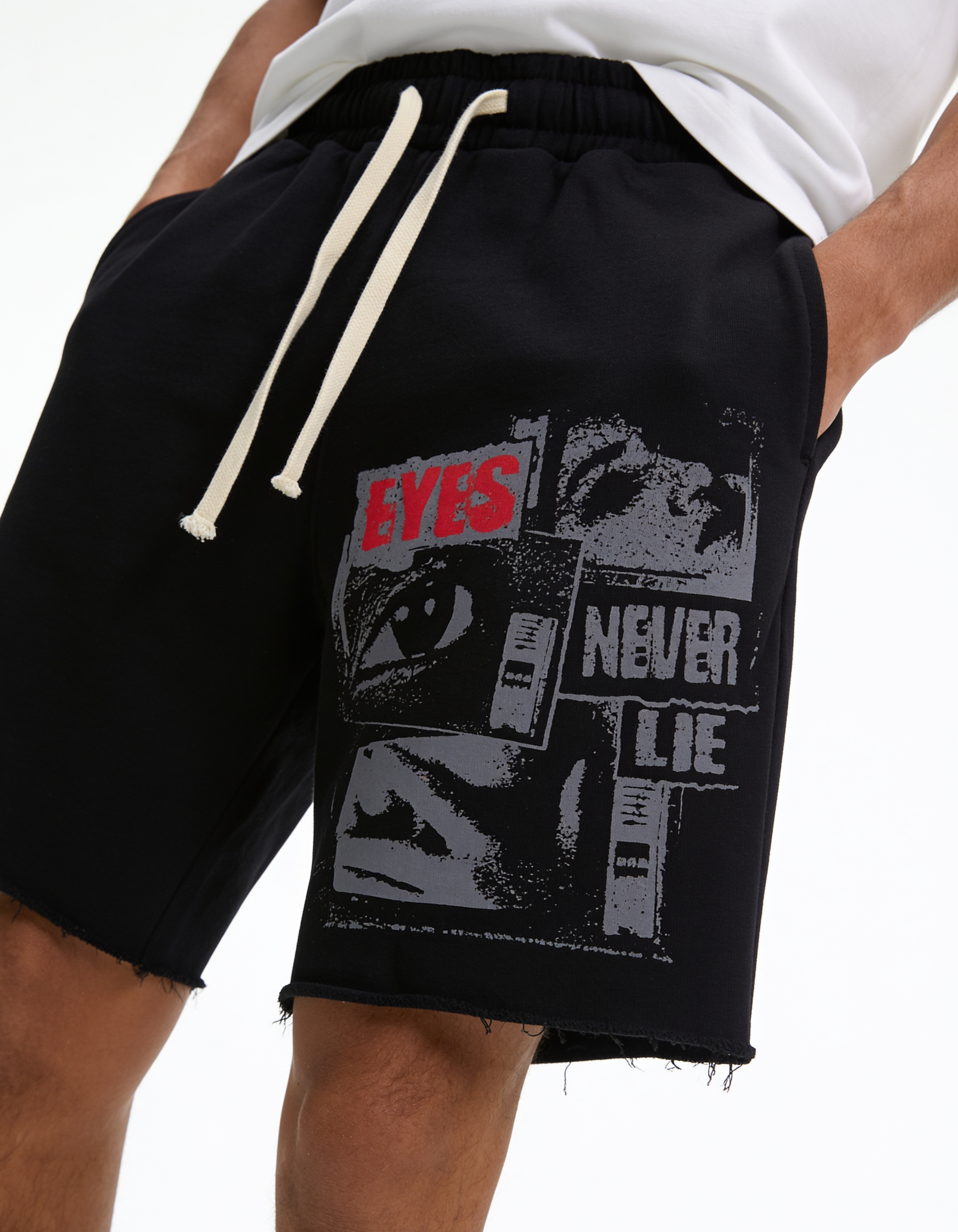 NEVER LIE SHORTS